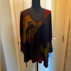 NWT Winter Sum Wedge Tunic Top- M